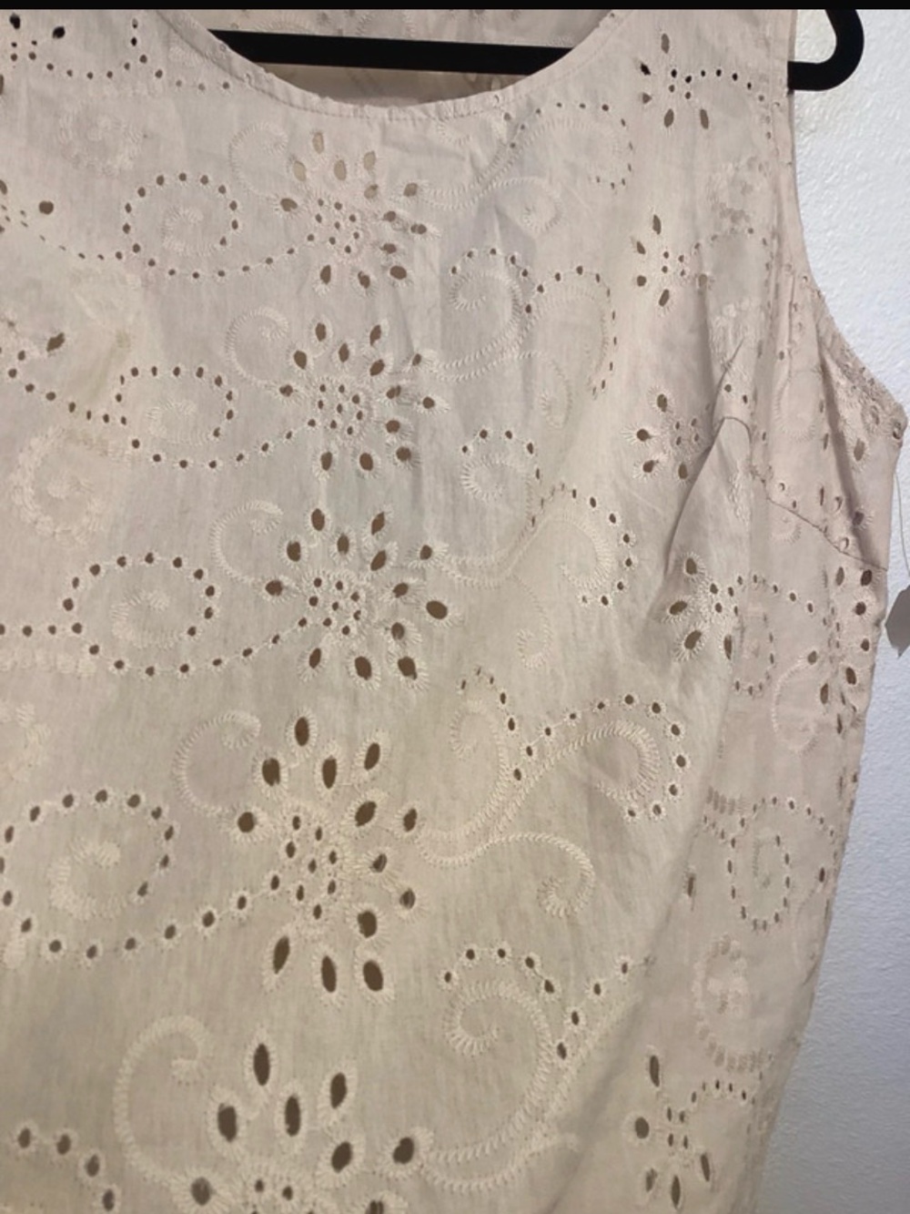 Women’s Cream Eyelet 2-Piece Set - XL - Picture 8 of 11